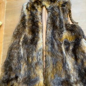 Universal Thread Faux Fur Vest in Brown Multi